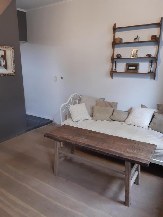 Maison Cosy Au Centre De Nivelles - Videosurveillance Exterieure Экстерьер фото